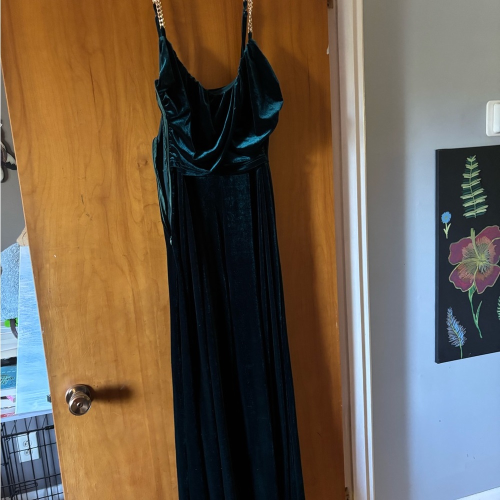 Elegant Green Velvet Jumpsuit